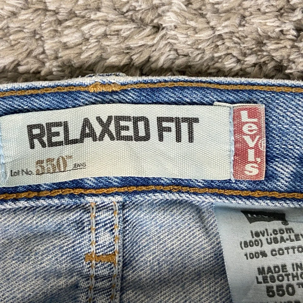 Levis measurements waist